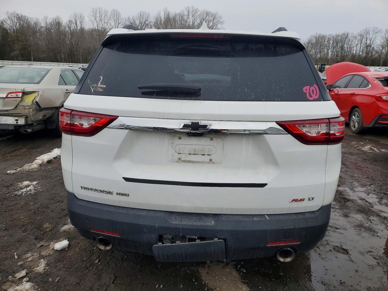 2020 CHEVROLET TRAVERSE LT photo 6