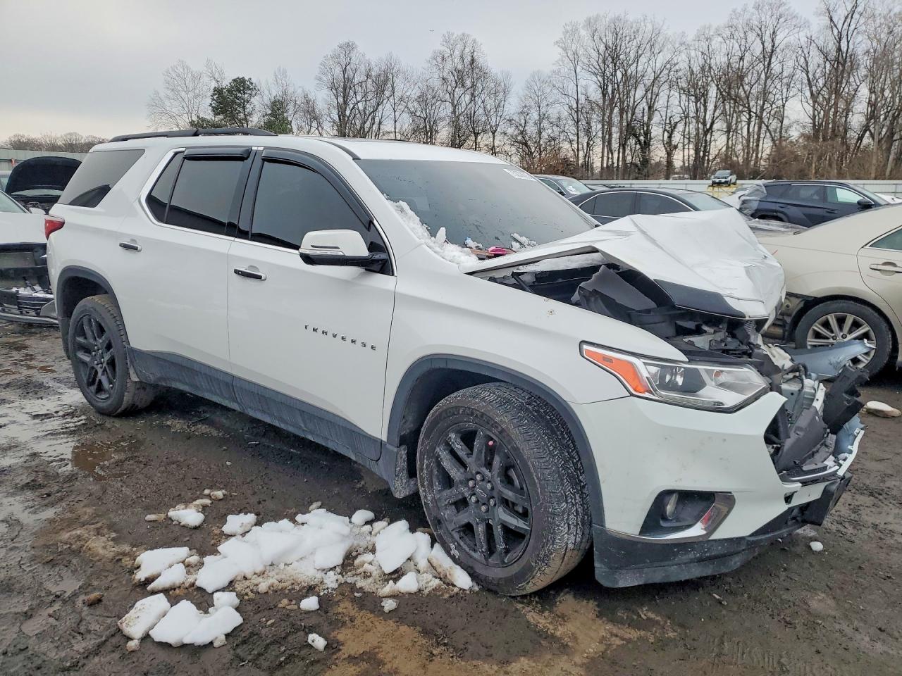 2020 CHEVROLET TRAVERSE LT photo 4
