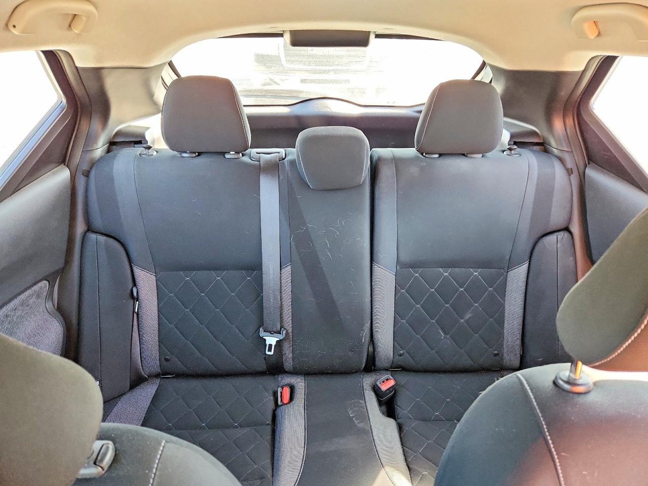 2020 NISSAN KICKS S photo 19
