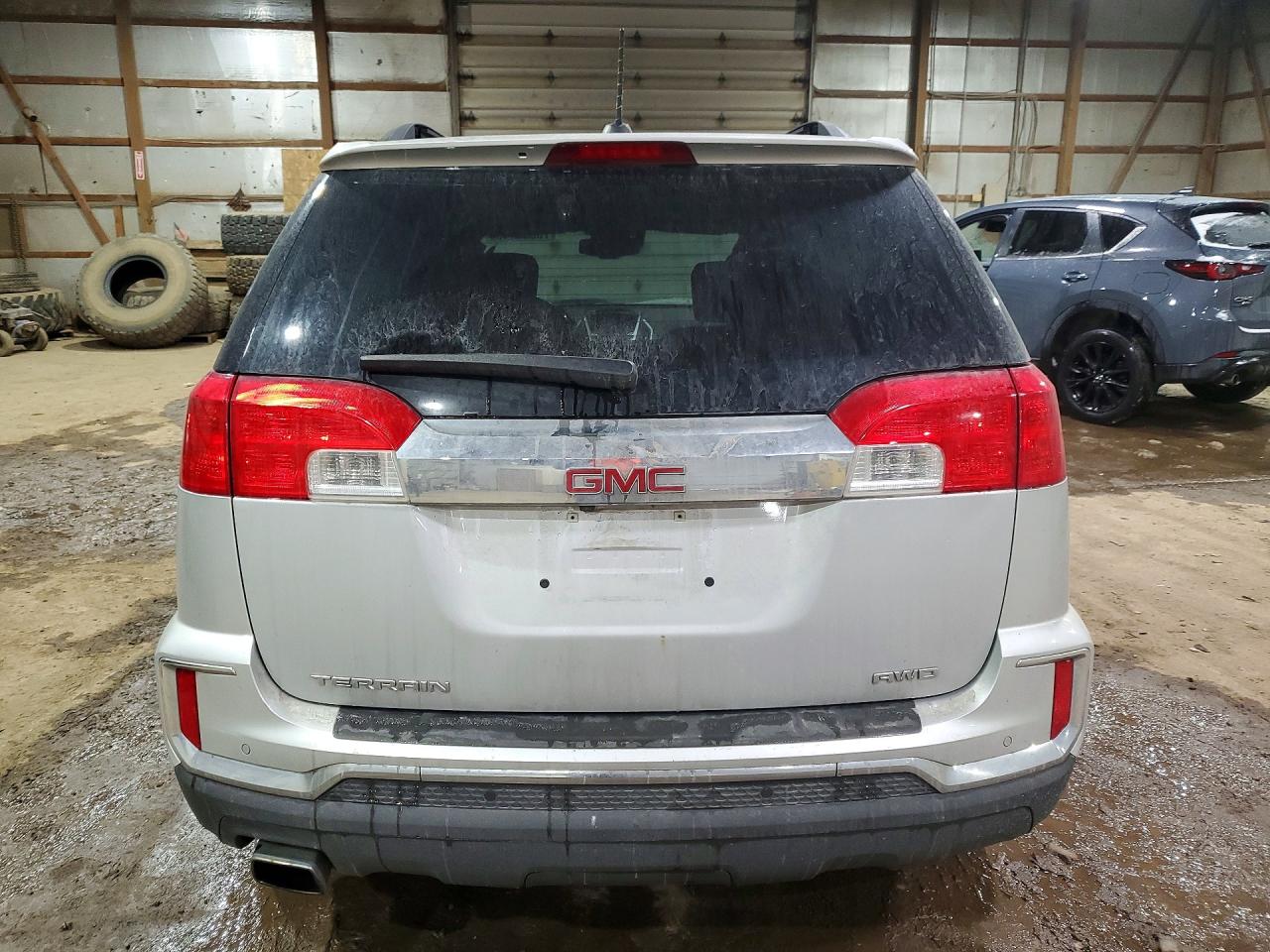 2017 GMC TERRAIN SLE photo 11