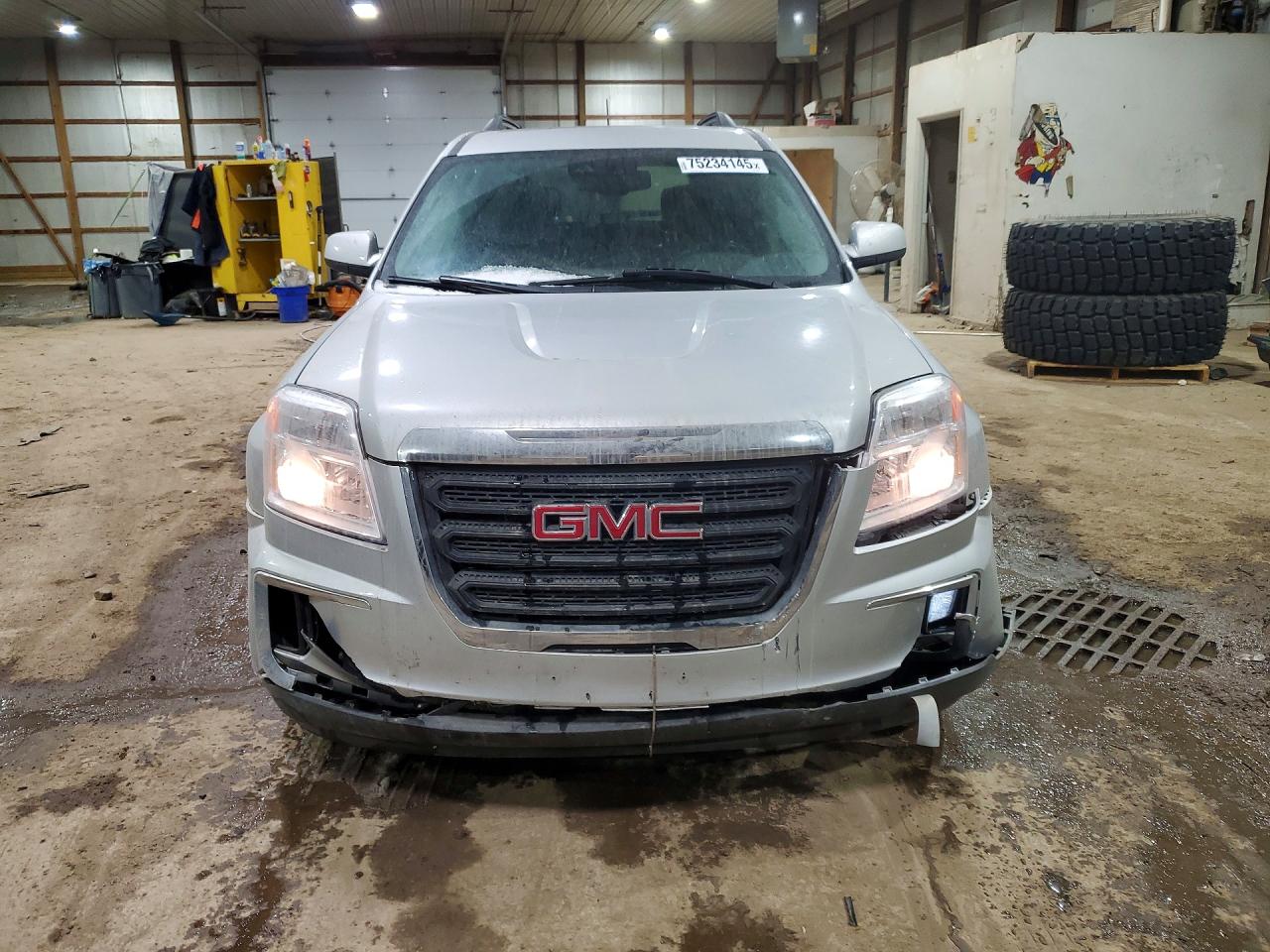 2017 GMC TERRAIN SLE photo 9
