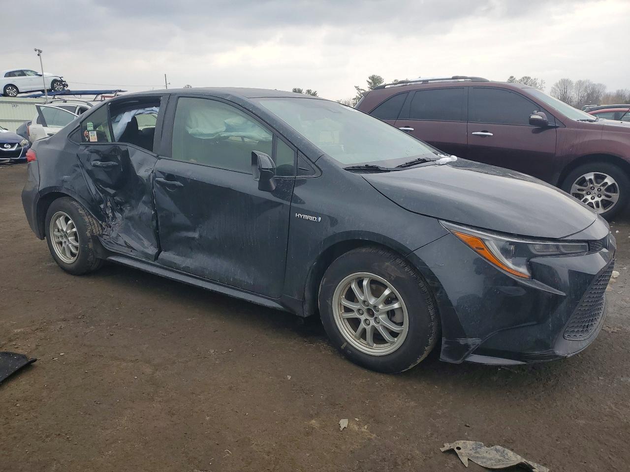 2021 TOYOTA COROLLA LE photo 4