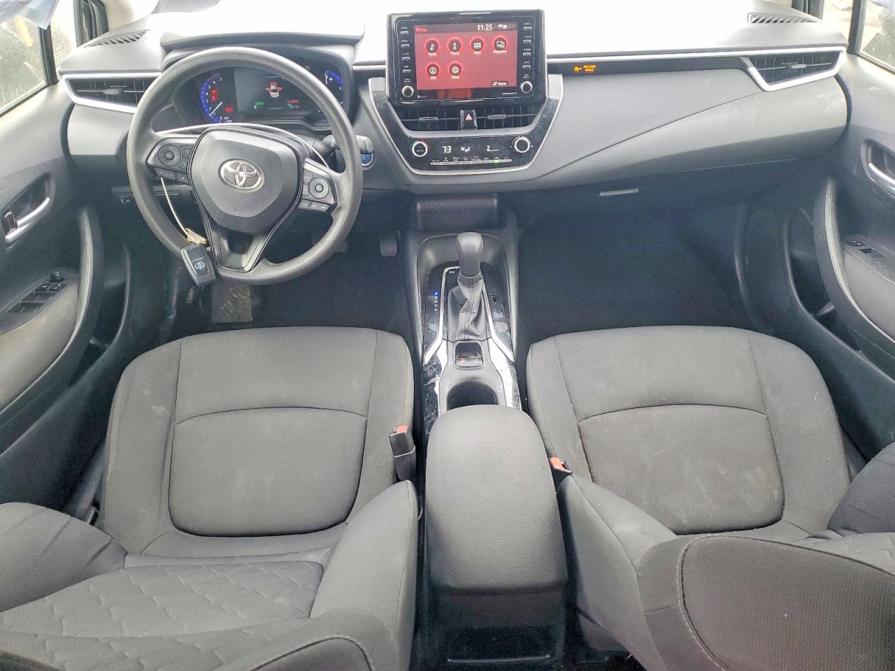 2021 TOYOTA COROLLA LE photo 8