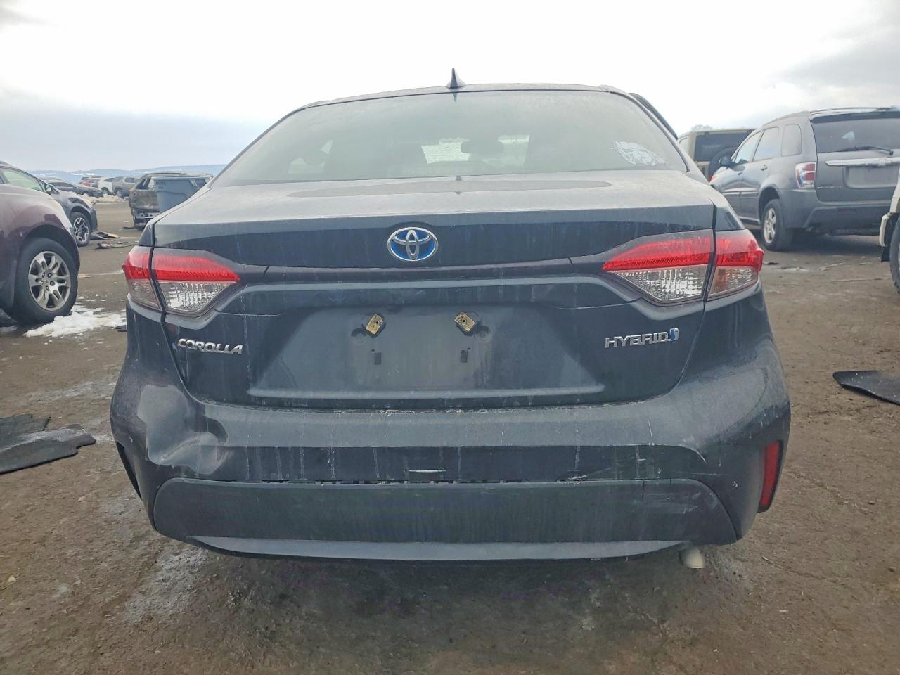 2021 TOYOTA COROLLA LE photo 6