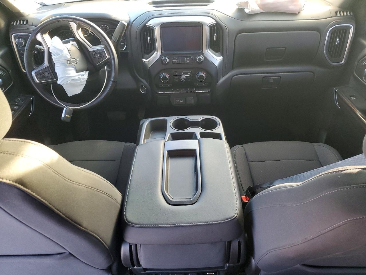 2021 CHEVROLET SILVERADO K1500 RST photo 8