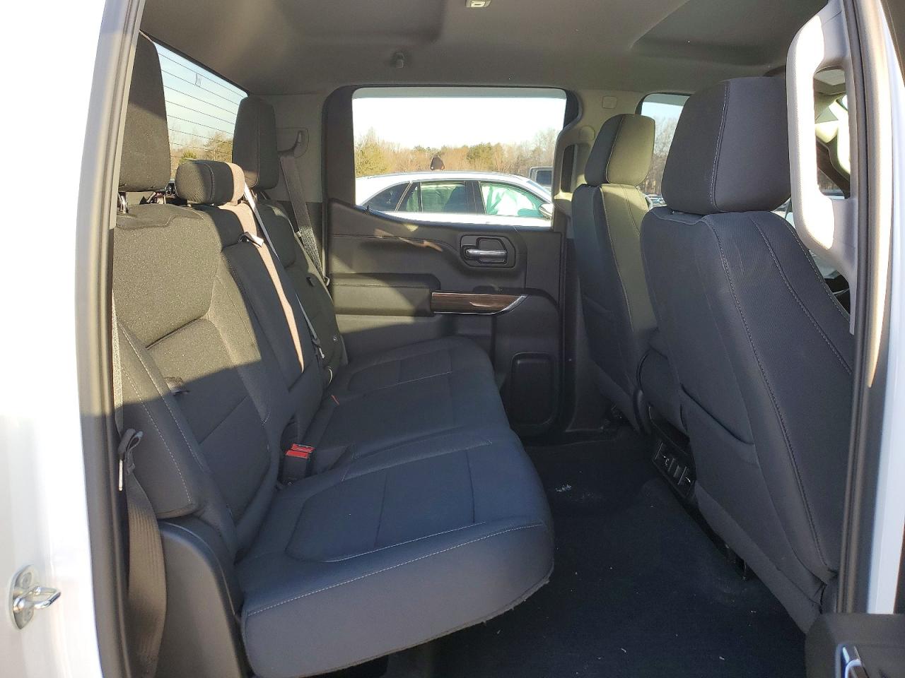 2021 CHEVROLET SILVERADO K1500 RST photo 10