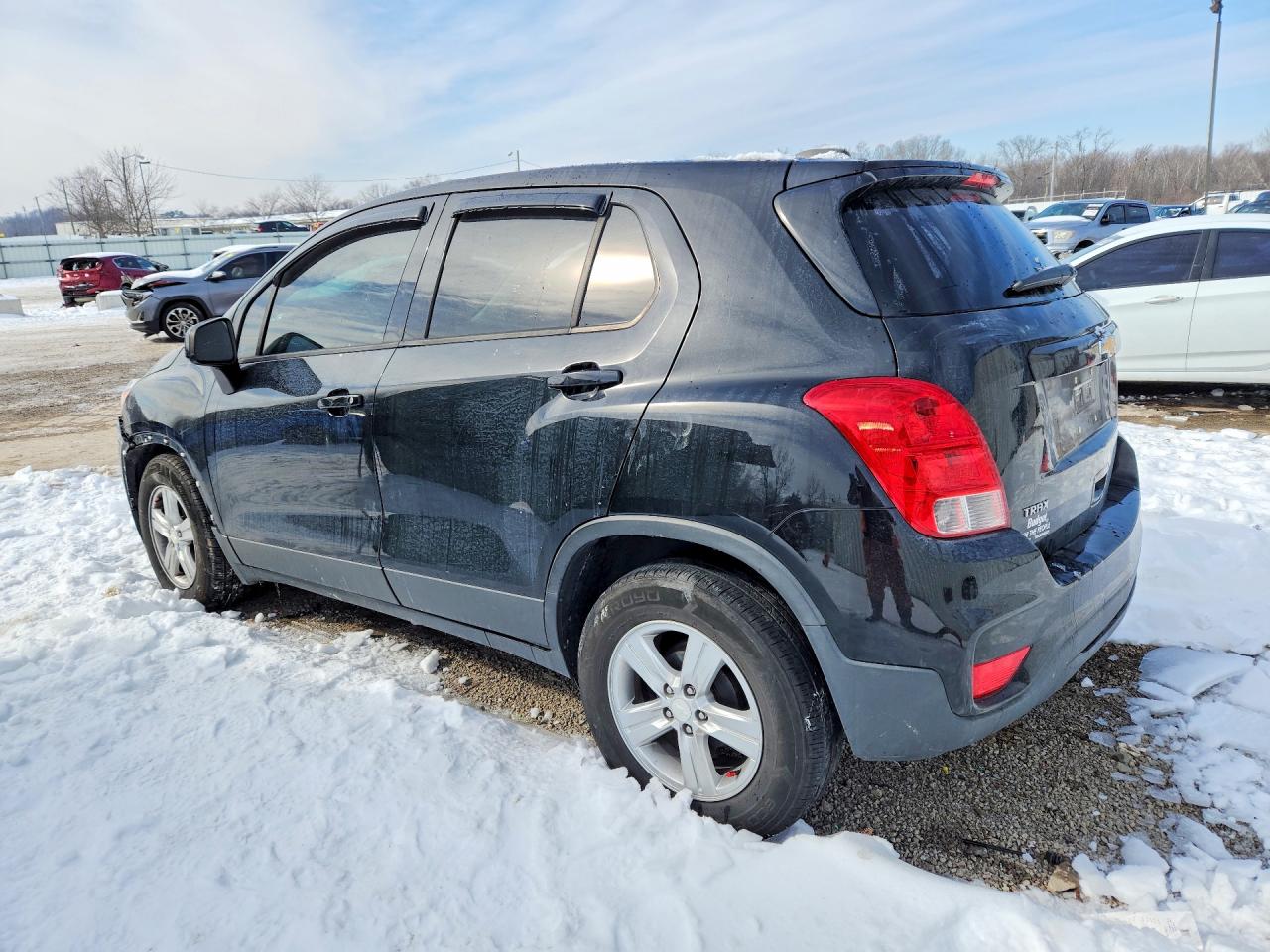 2020 CHEVROLET TRAX LS photo 4