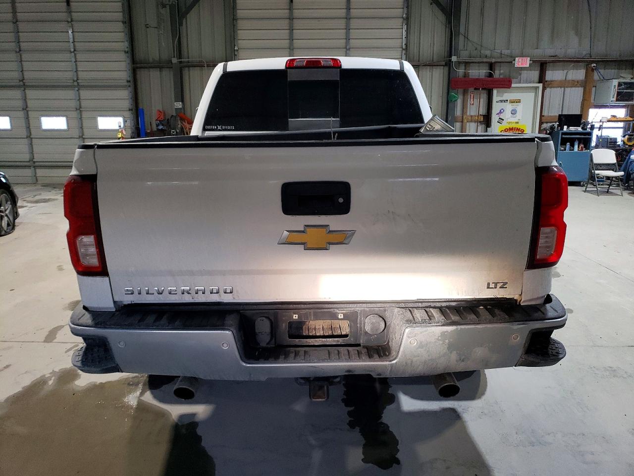 2017 CHEVROLET SILVERADO K1500 LTZ photo 6