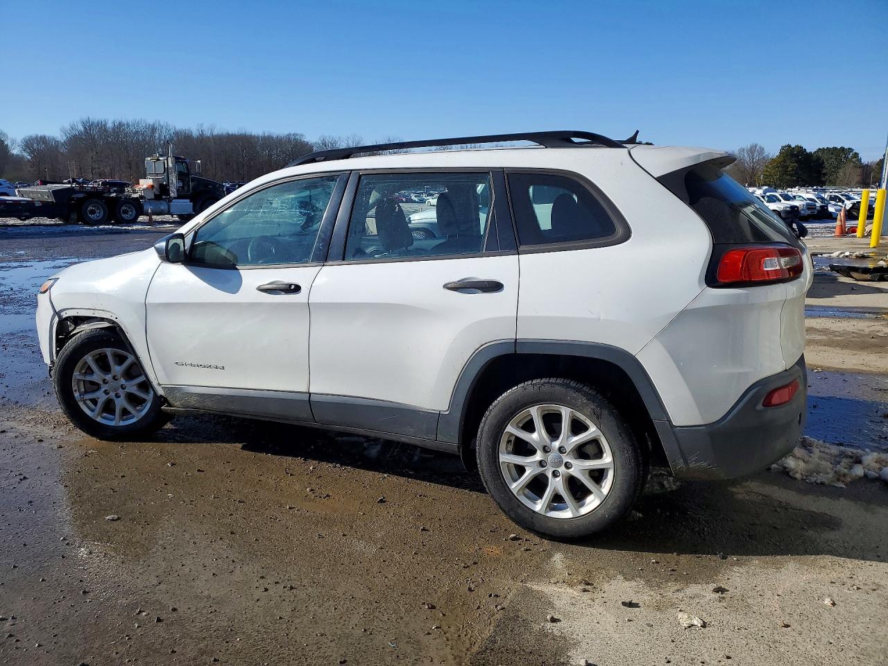 2016 JEEP CHEROKEE SPORT photo 2