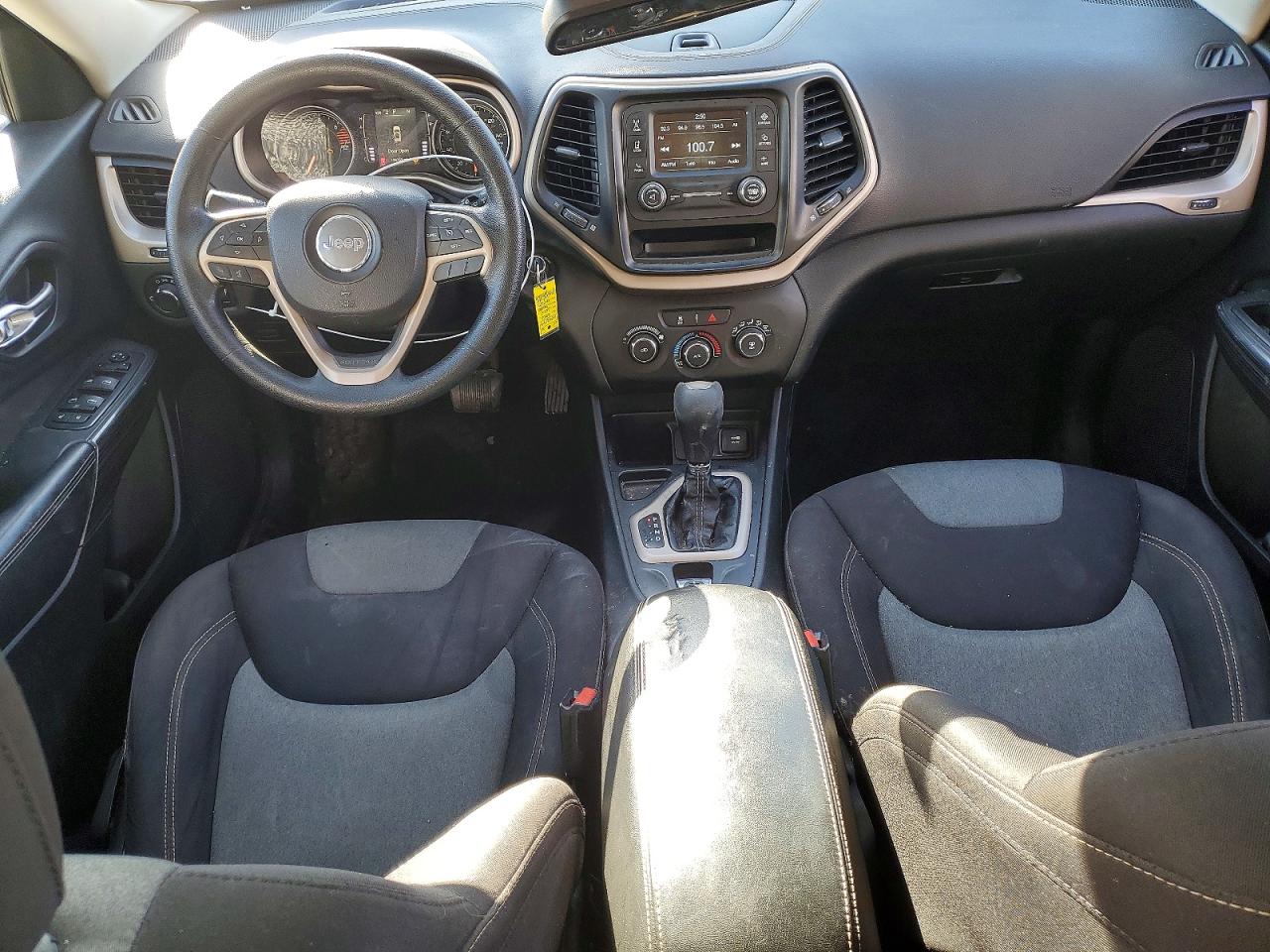 2016 JEEP CHEROKEE SPORT photo 8