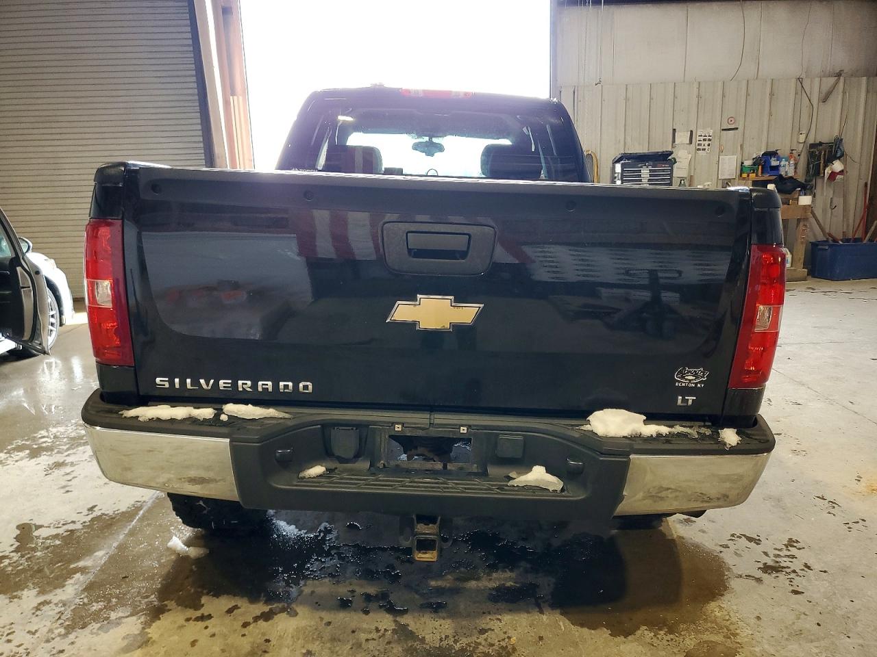 2010 CHEVROLET SILVERADO K1500 LT photo 6