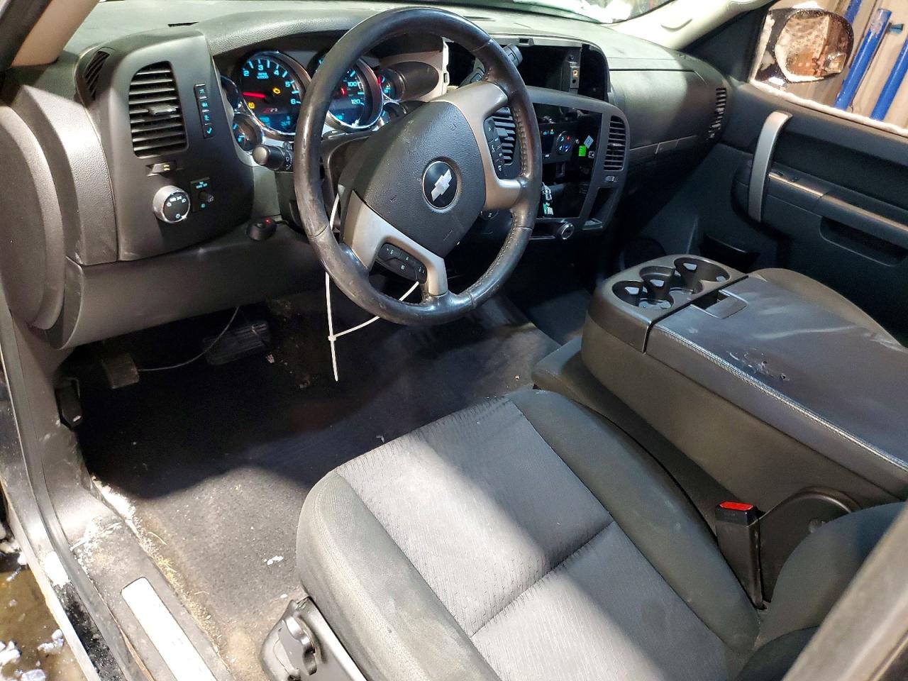 2010 CHEVROLET SILVERADO K1500 LT photo 8