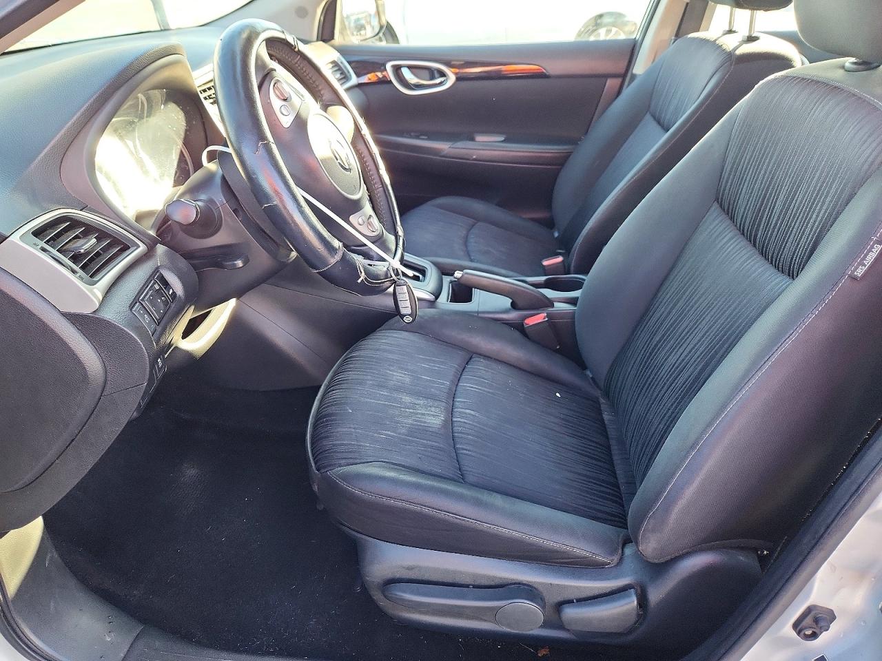 2019 NISSAN SENTRA SV photo 13