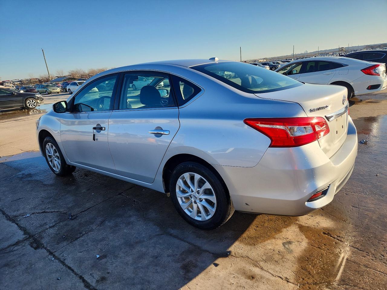 2019 NISSAN SENTRA SV photo 3