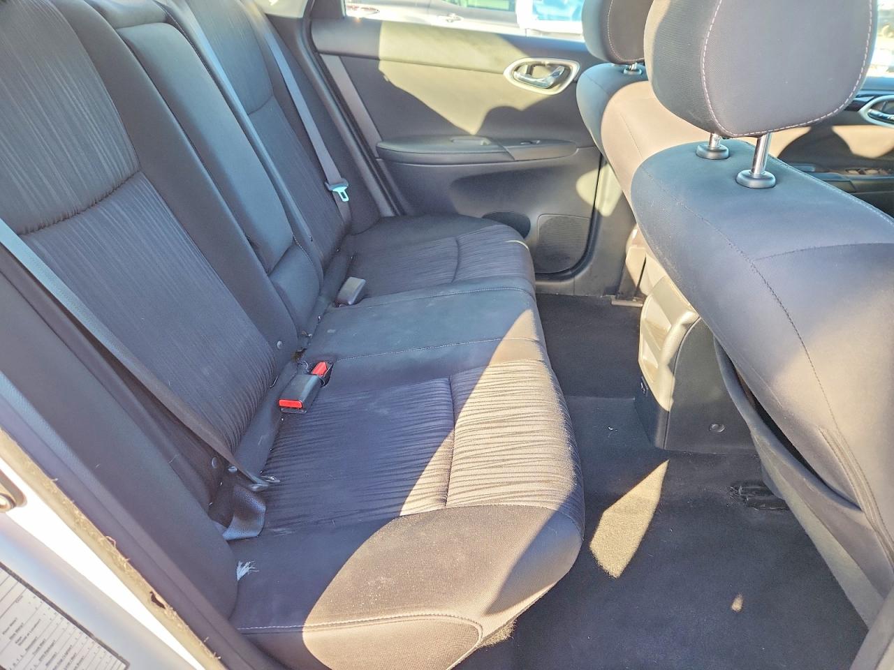 2019 NISSAN SENTRA SV photo 19