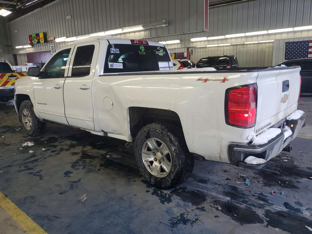 2016 CHEVROLET SILVERADO K1500 LT photo 3
