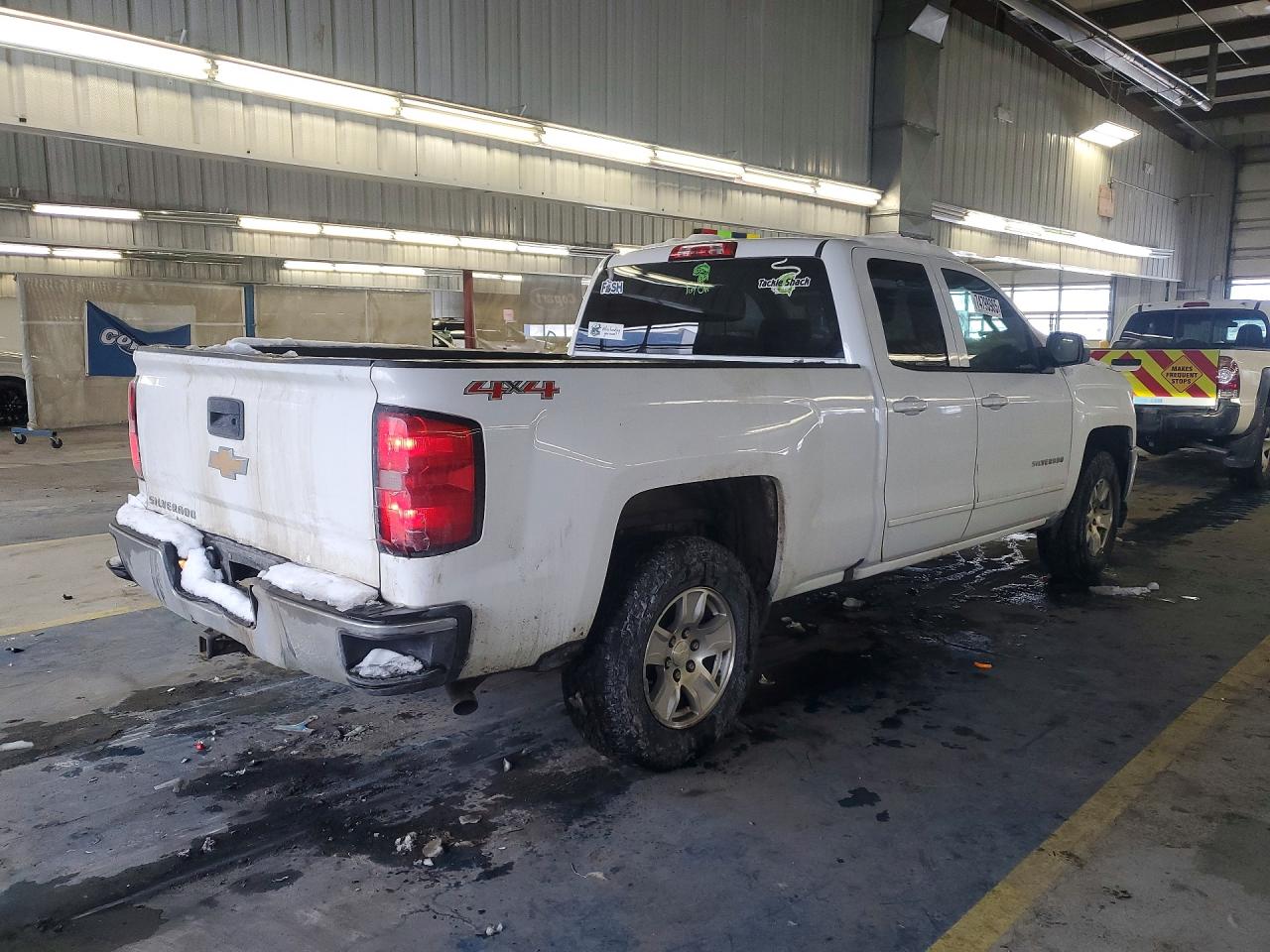 2016 CHEVROLET SILVERADO K1500 LT photo 5