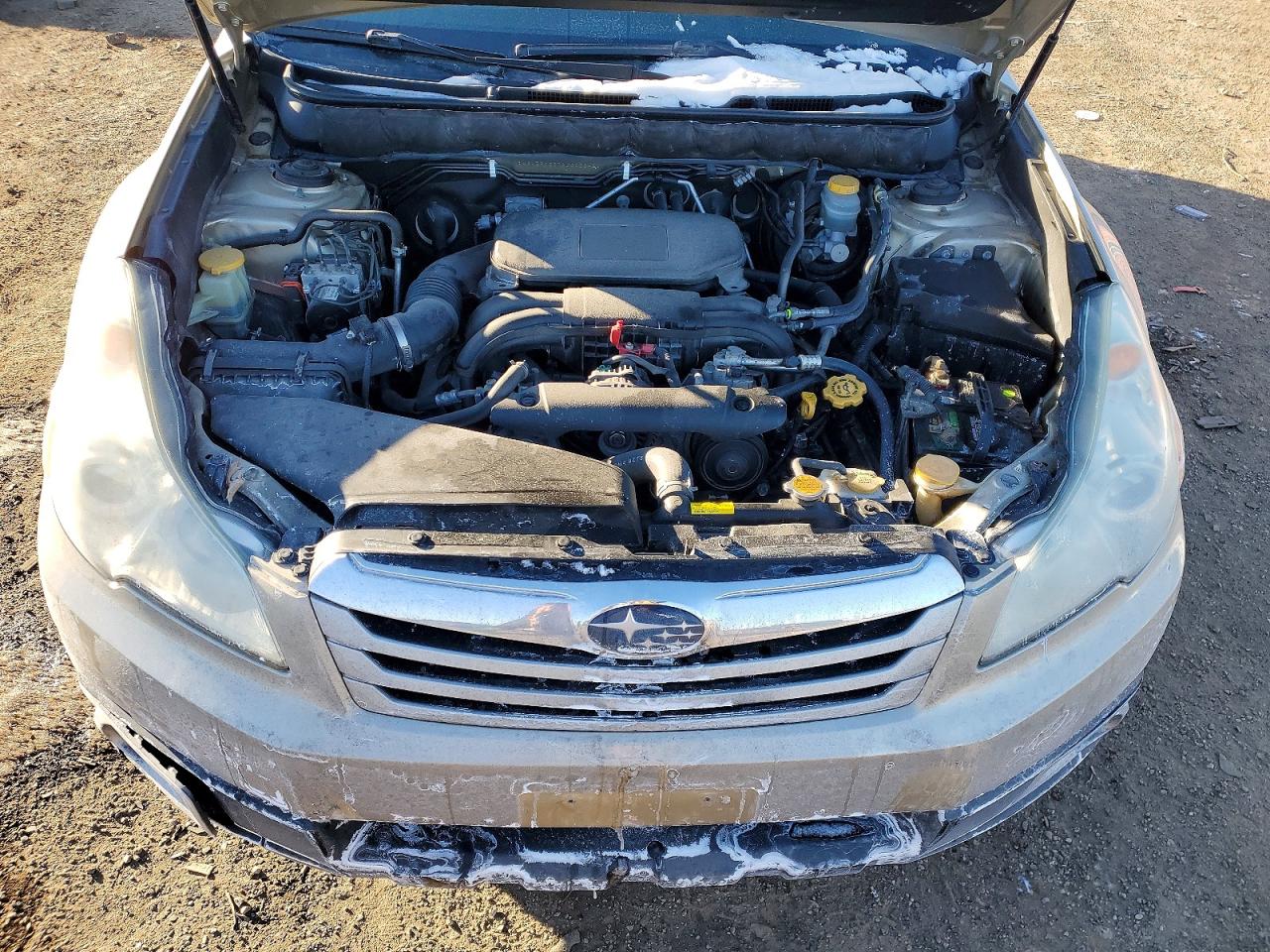 2010 SUBARU OUTBACK 2.5I PREMIUM photo 21