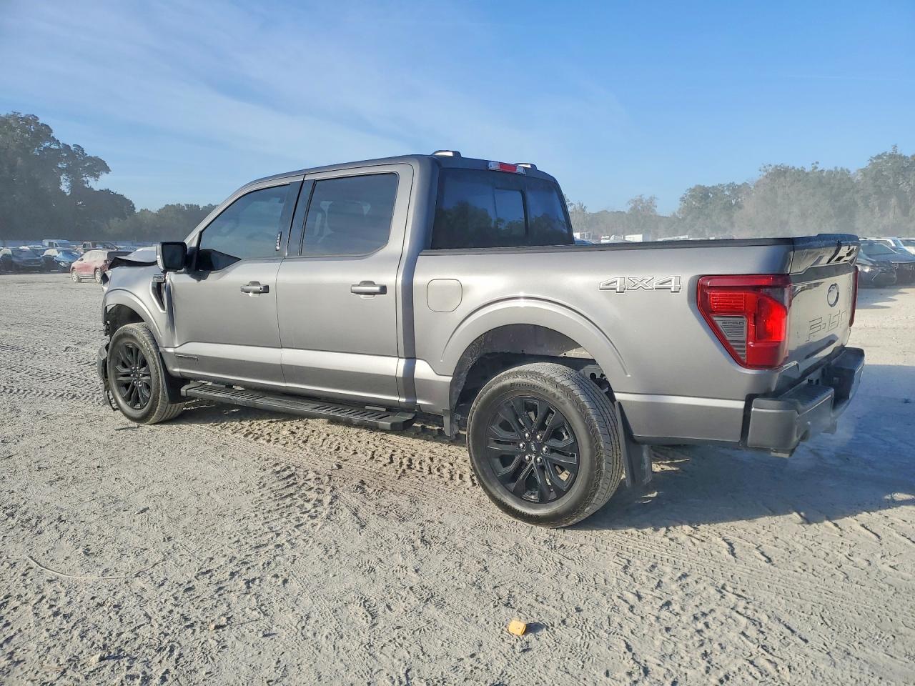 2024 FORD F150 XLT photo 4