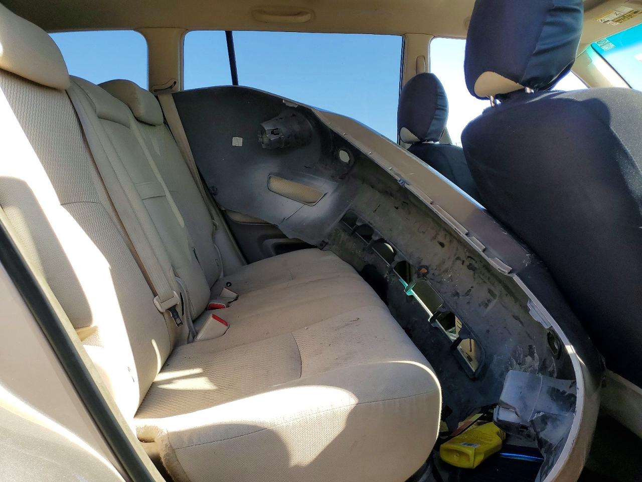 2004 TOYOTA HIGHLANDER BASE photo 19