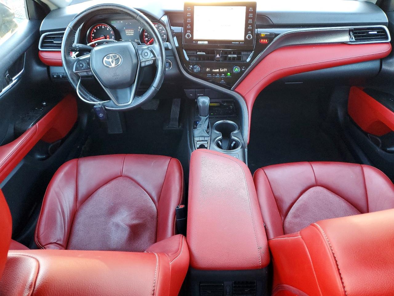 2022 TOYOTA CAMRY XSE photo 22