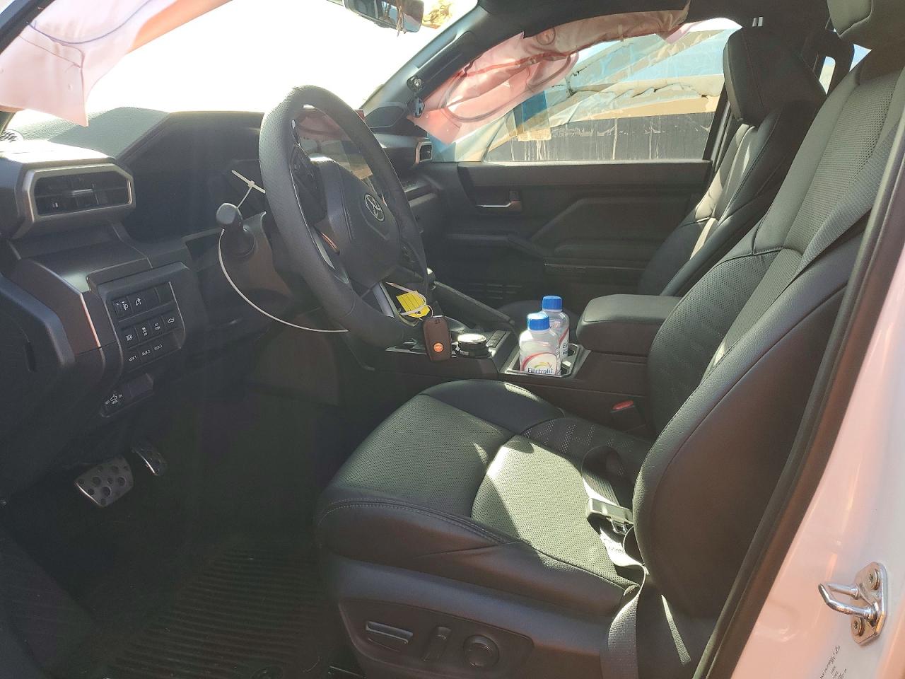 2025 TOYOTA TACOMA DOUBLE CAB photo 19