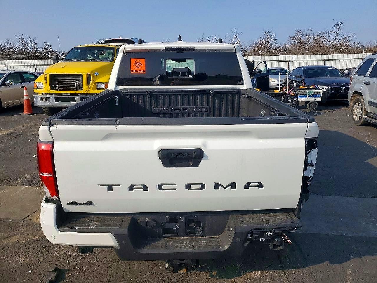 2025 TOYOTA TACOMA DOUBLE CAB photo 16