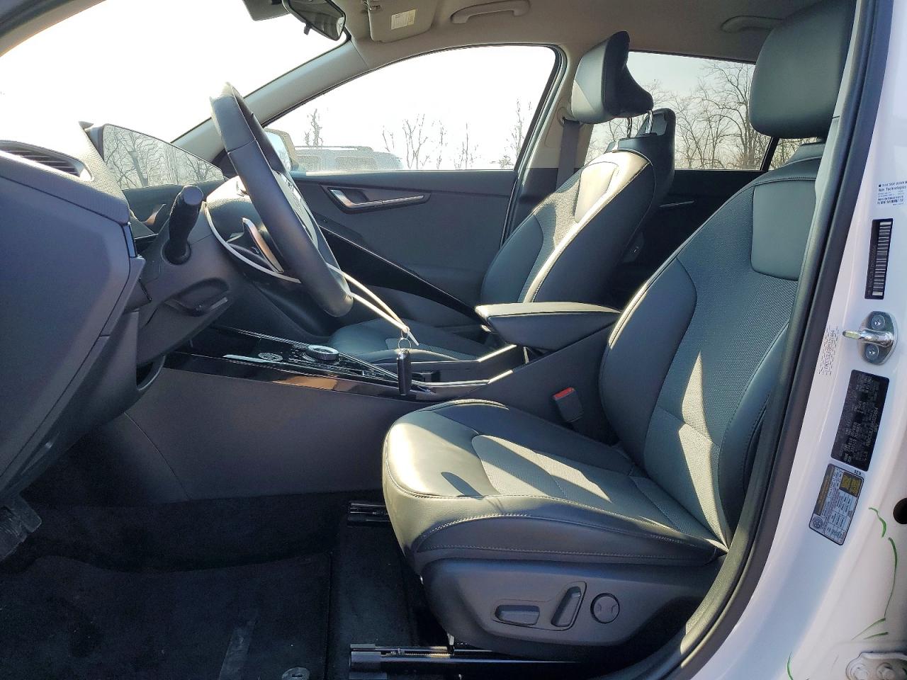 2024 KIA NIRO EX photo 7