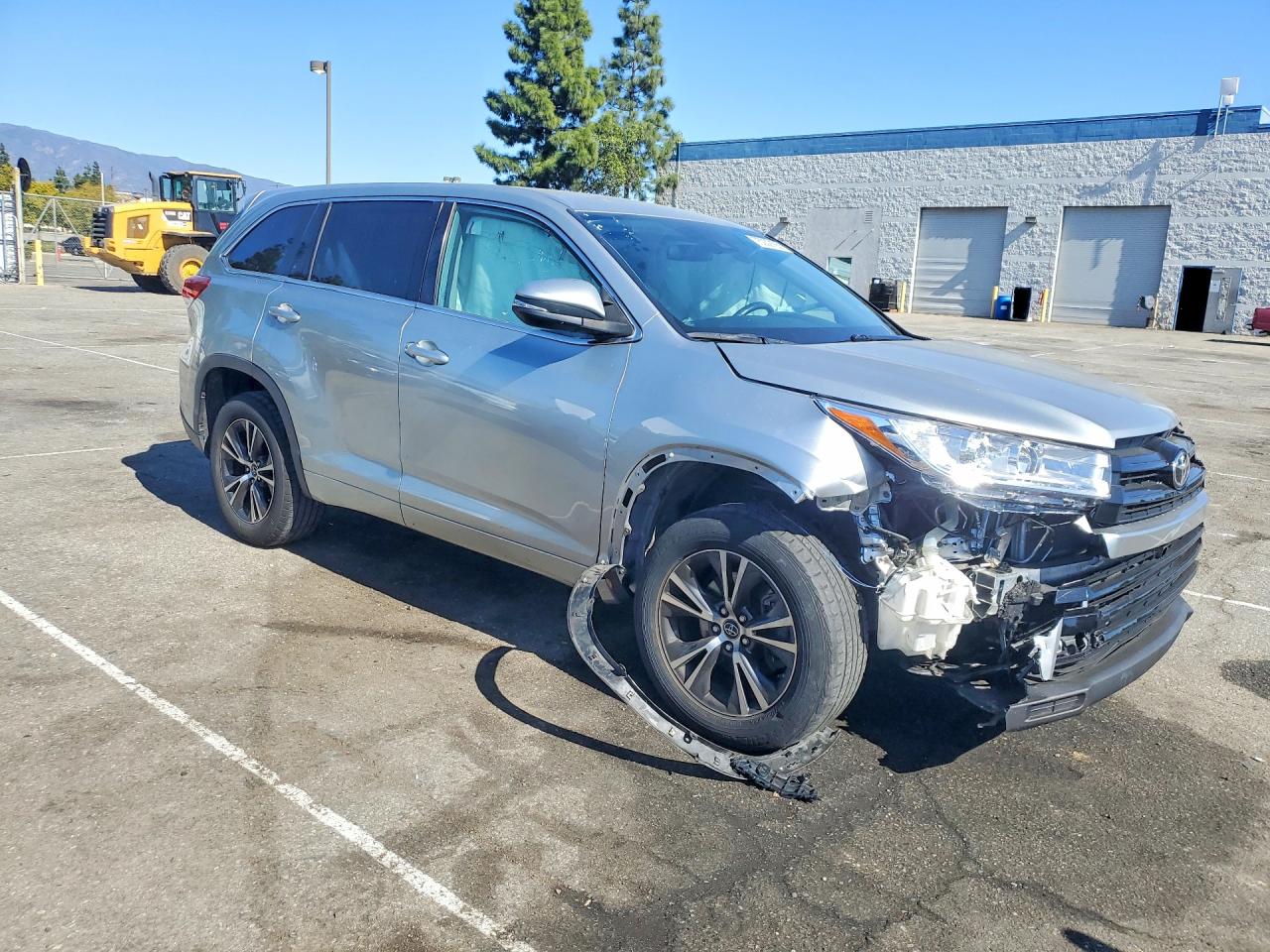 2018 TOYOTA HIGHLANDER LE PLUS photo 4