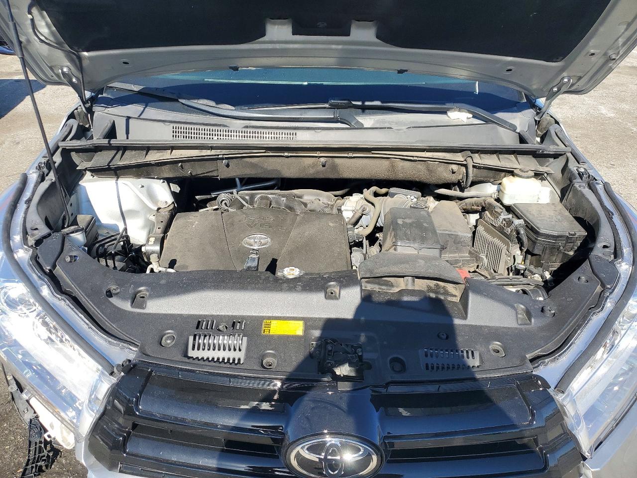 2018 TOYOTA HIGHLANDER LE PLUS photo 12