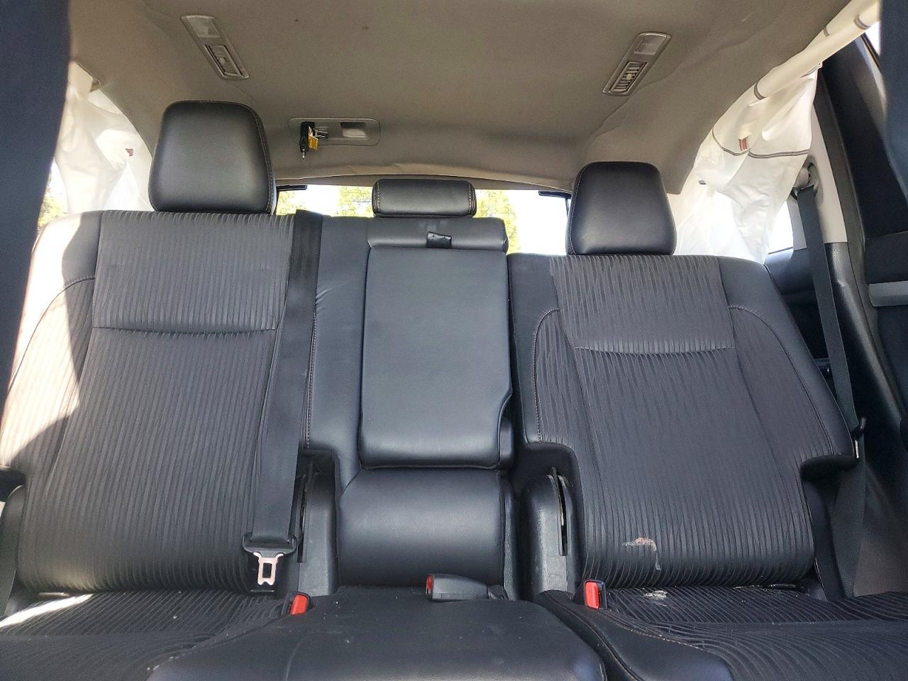 2018 TOYOTA HIGHLANDER LE PLUS photo 10