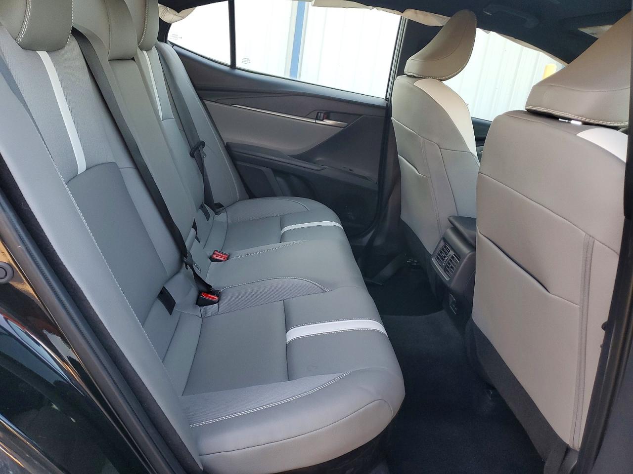2025 TOYOTA CAMRY SE photo 10