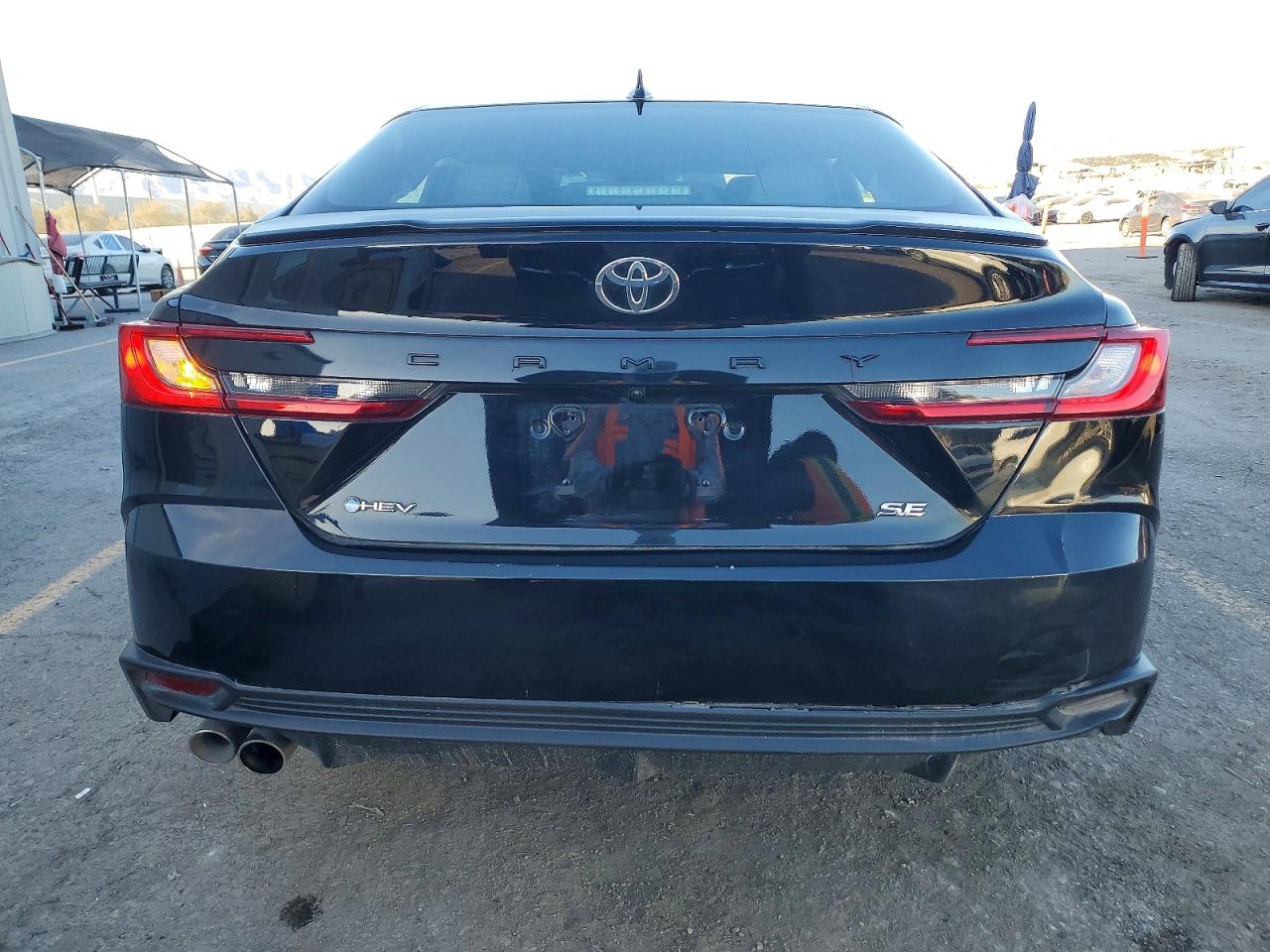 2025 TOYOTA CAMRY SE photo 6