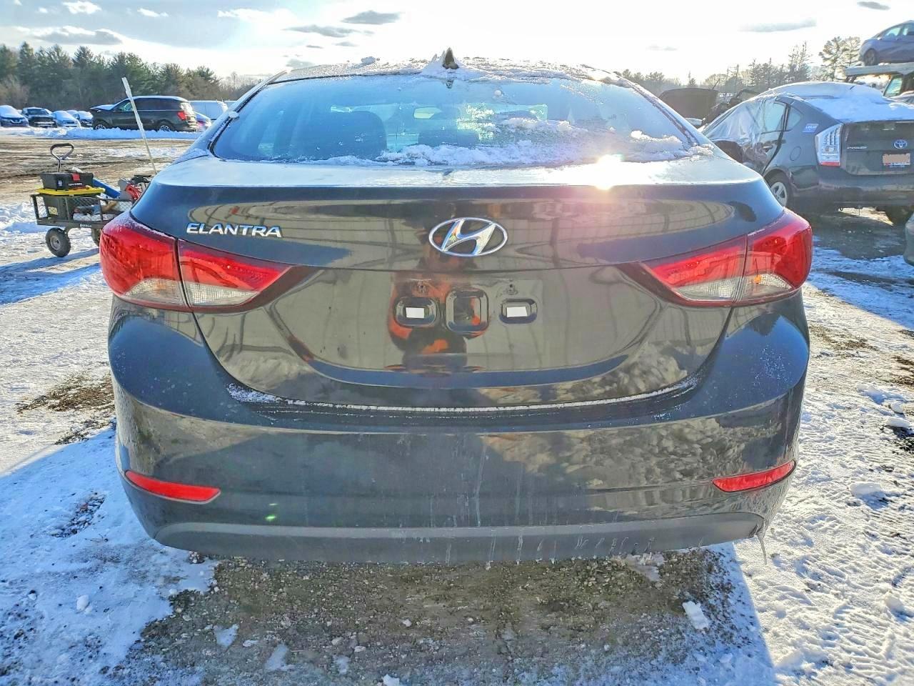 2014 HYUNDAI ELANTRA SE photo 11