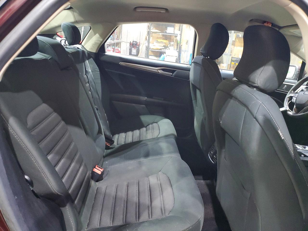 2017 FORD FUSION SE photo 19