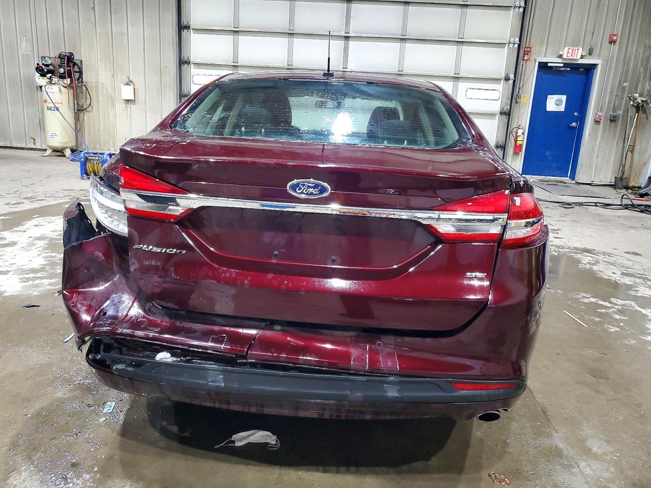 2017 FORD FUSION SE photo 11