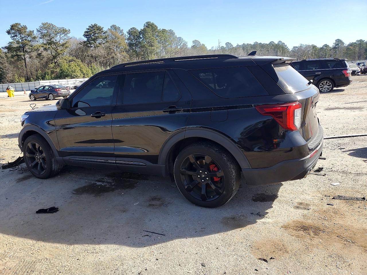 2020 FORD EXPLORER ST photo 2