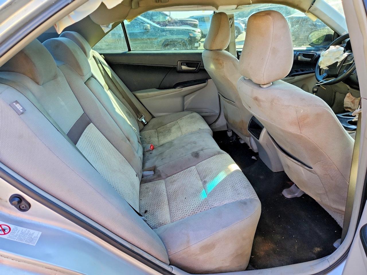 2013 TOYOTA CAMRY LE photo 19