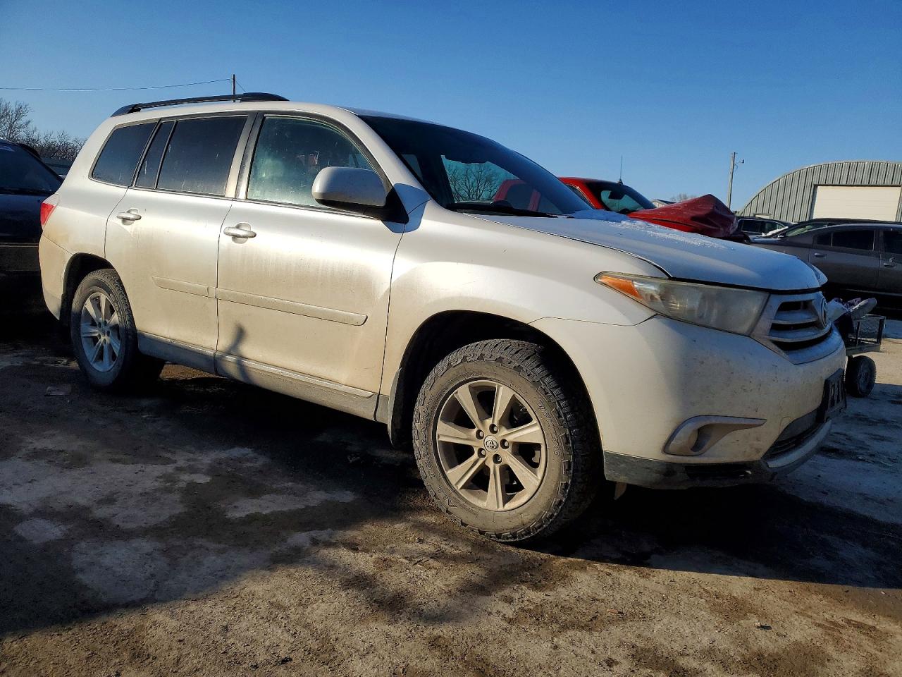 2013 TOYOTA HIGHLANDER BASE photo 4