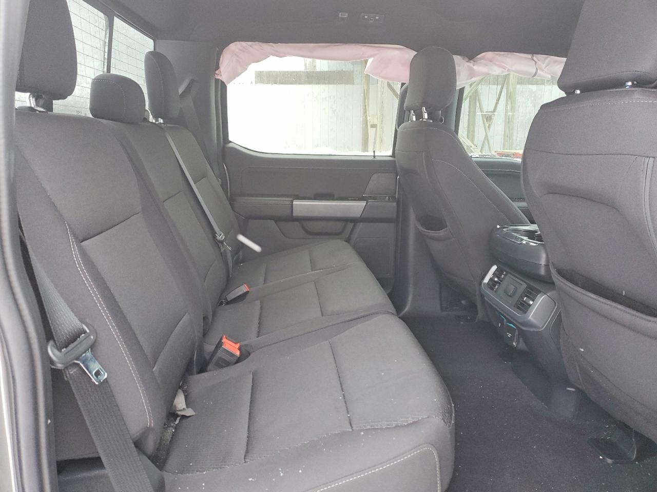 2025 FORD F150 XLT photo 28