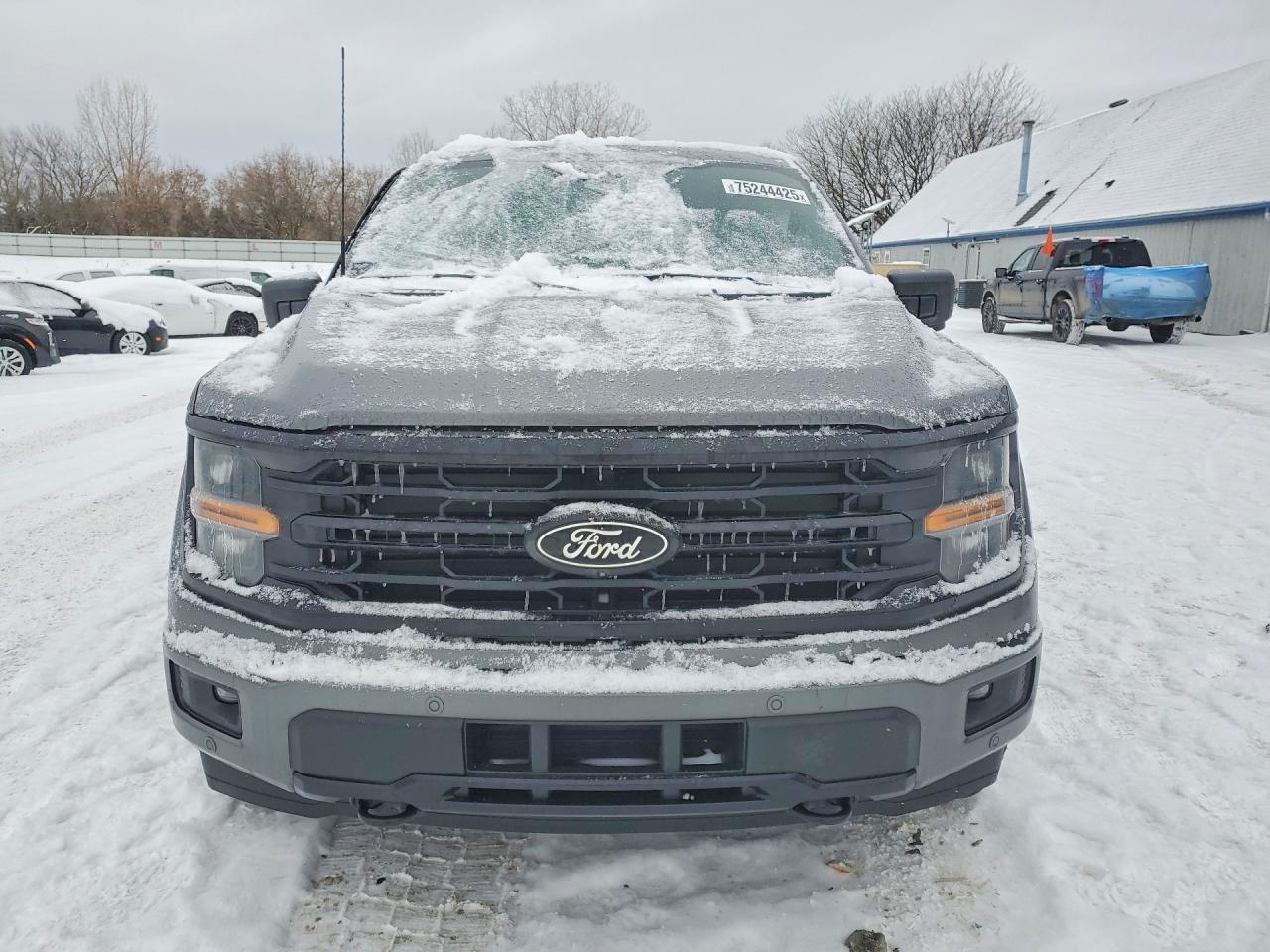 2025 FORD F150 XLT photo 13