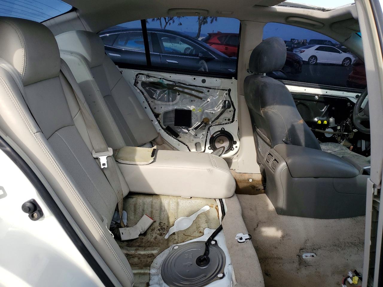 2012 INFINITI G37 BASE photo 19