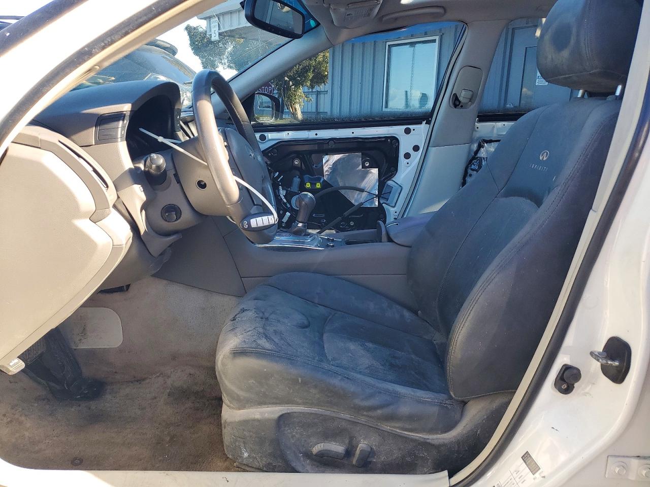 2012 INFINITI G37 BASE photo 13