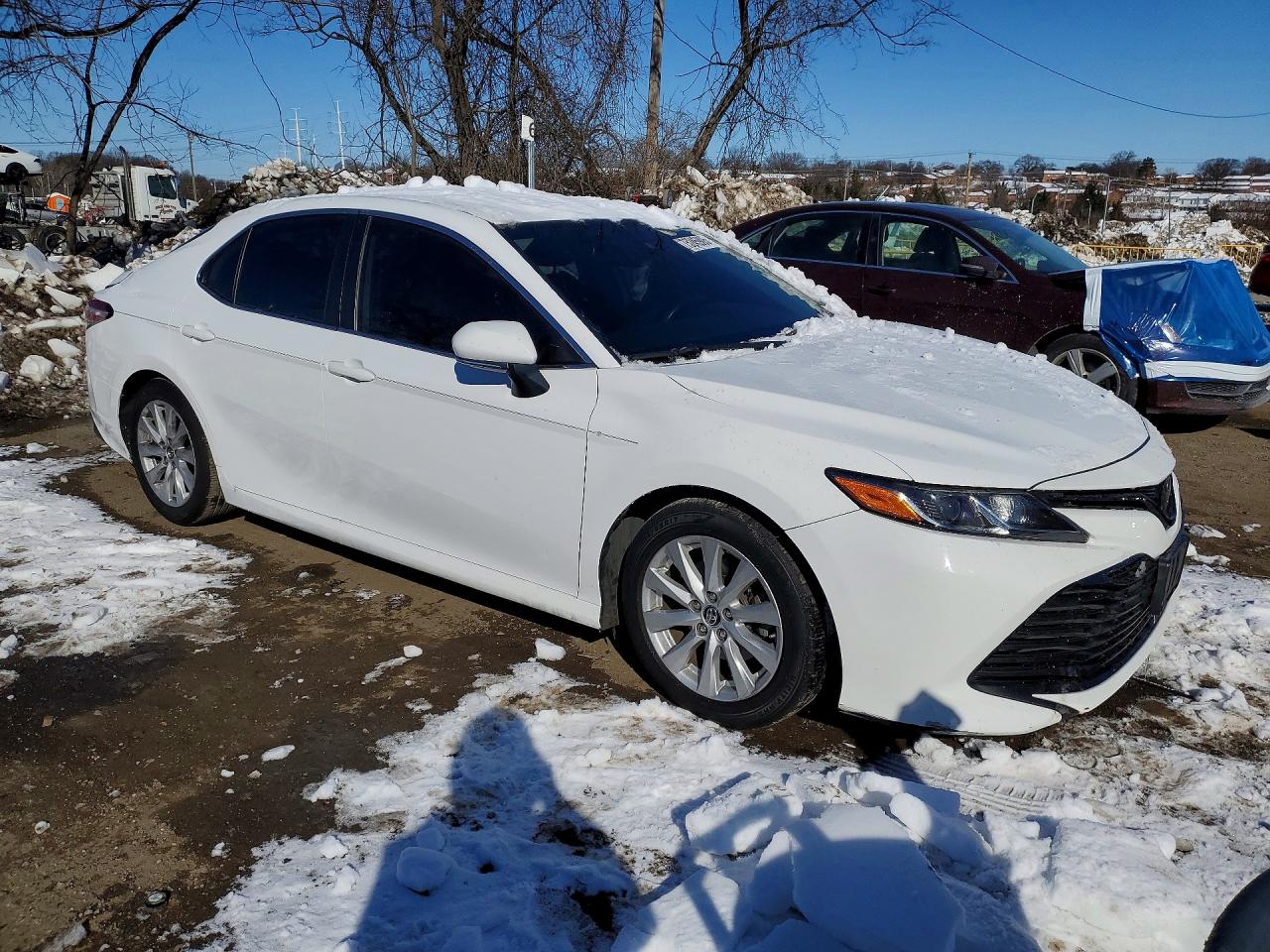 2019 TOYOTA CAMRY L photo 4