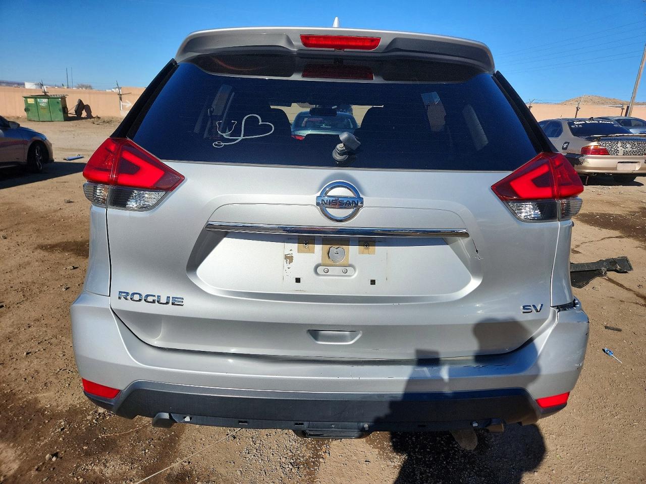2017 NISSAN ROGUE SV photo 16