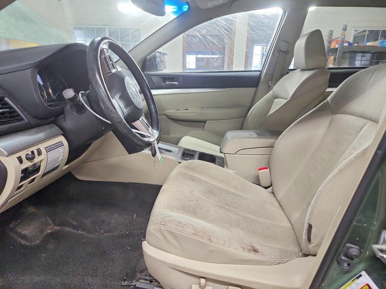 2012 SUBARU OUTBACK 2.5I PREMIUM photo 19