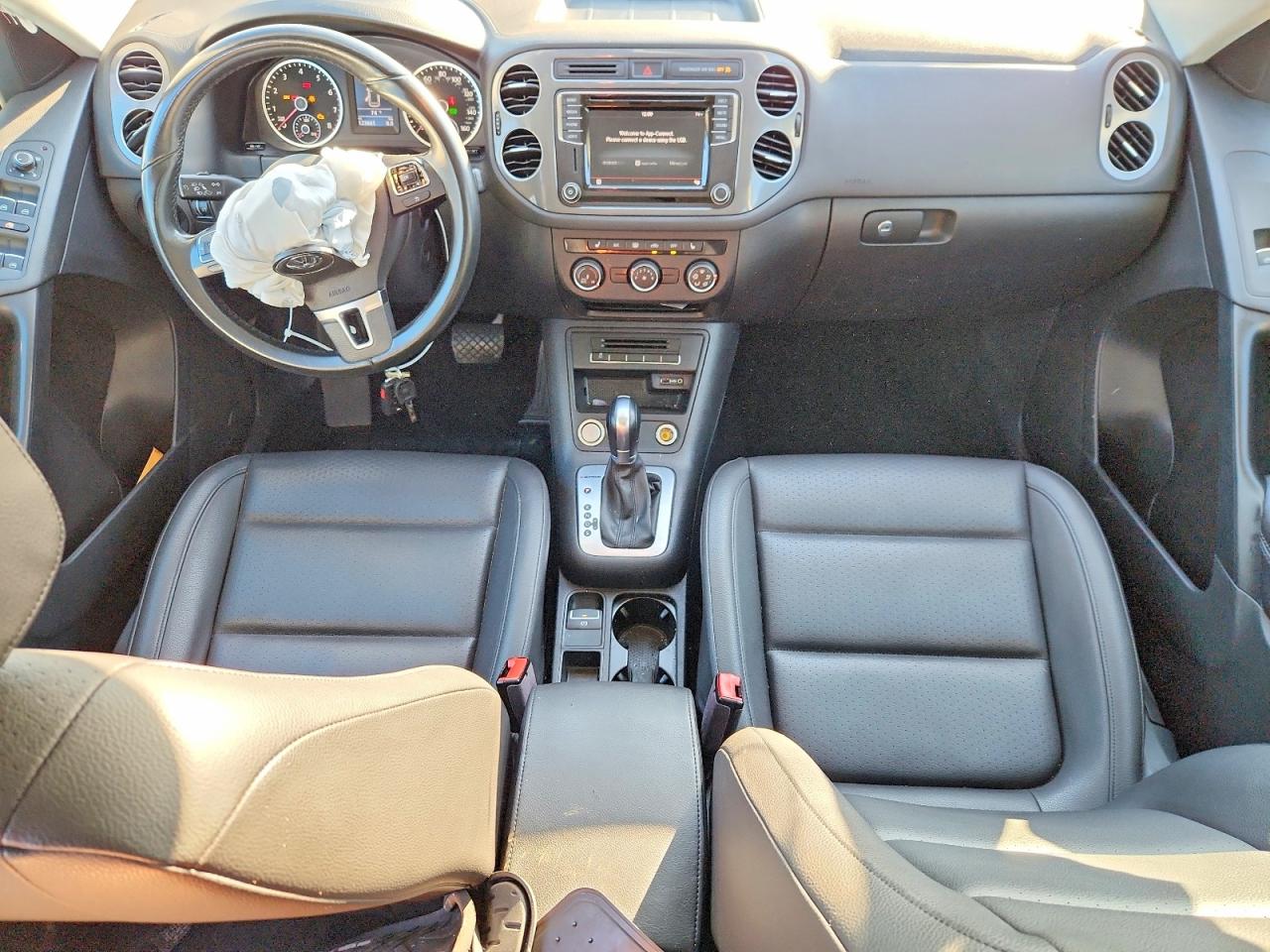 2017 VOLKSWAGEN TIGUAN WOLFSBURG photo 22
