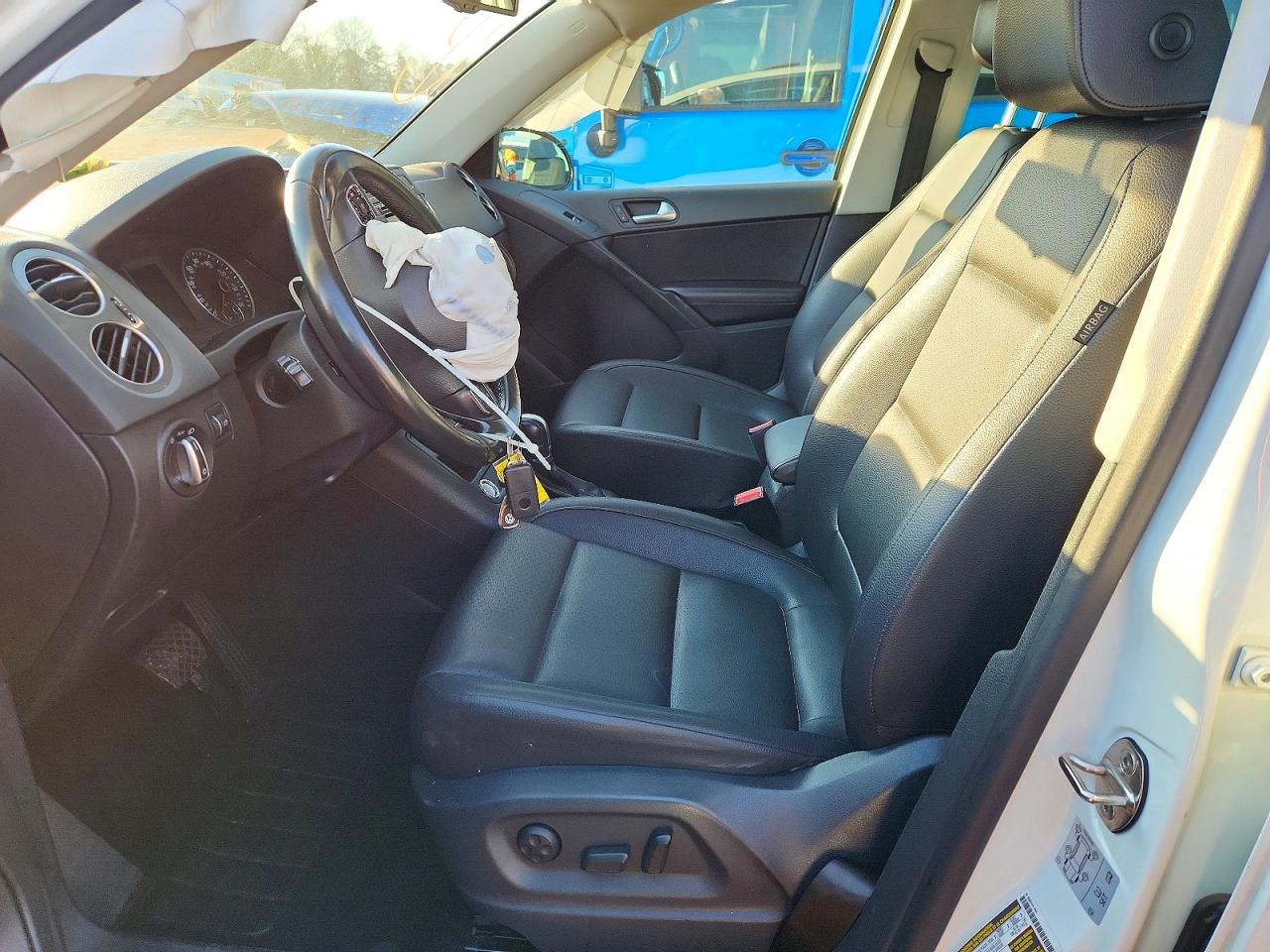 2017 VOLKSWAGEN TIGUAN WOLFSBURG photo 19