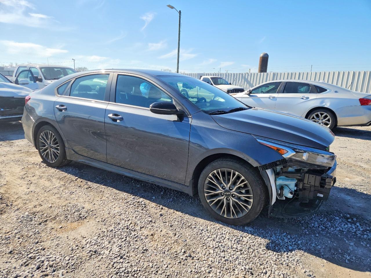 2023 KIA FORTE GT LINE photo 7