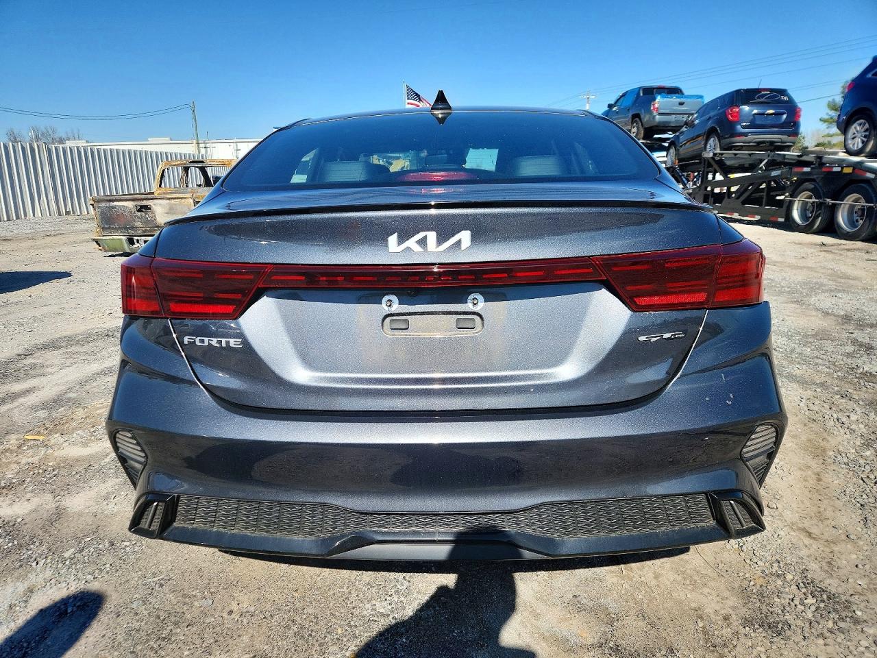 2023 KIA FORTE GT LINE photo 11